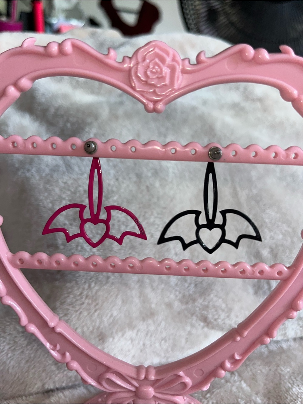Source Unknown Pink & Black Bat Wing Heart Earrings for Kids